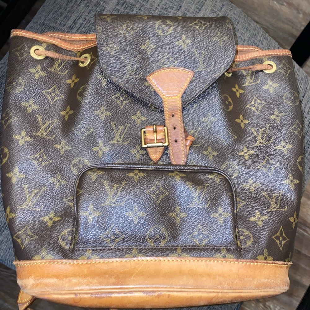 Louis Vuitton Montsouris MM